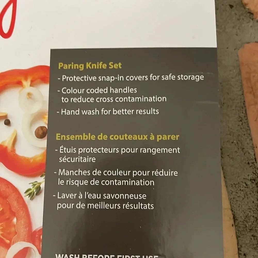 NEW Starfrit Set of 4 Paring Knives in Multicolored